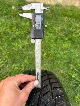 Pneu 185/65 R15 - 4