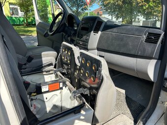 Volkswagen Crafter do 3,5 ton - 4