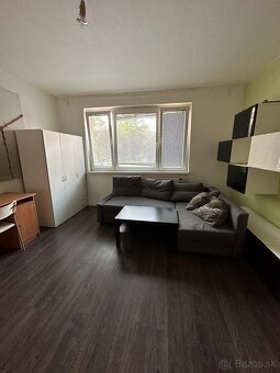 Izba na prenájom, Ševčenkova 19 - 4