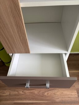 Skriňa s policami a šuflíkmi - 4