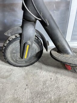 Elektrická kolobežka Xiaomi Mi Scooter - 4