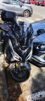 Honda forza Max - 4