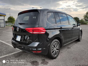 Volkswagen Touran 2.0 TDI SCR BMT Comfortline - 4