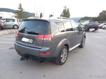 Citroen C-crosser 2.2 HDI 4x4 7miestne - 4