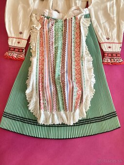 Kroj Závadka nad Hronom. - 4