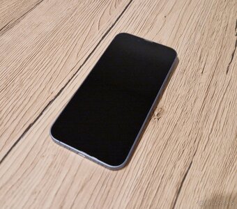 iPhone 14 256gb modrý - 4