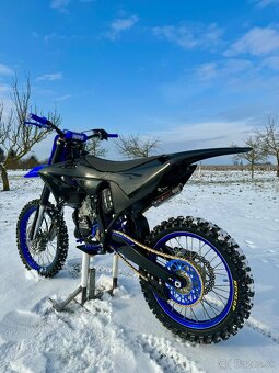 Yamaha YZ 125 - 4