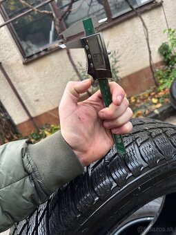 4xNokian WR SUV 3 215/60 r16 102H XL - 4