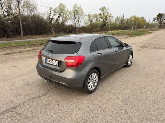 Mercedes-Benz A180 - 4