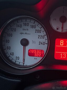 Alfa Romeo 147 1.9 JTD - 4