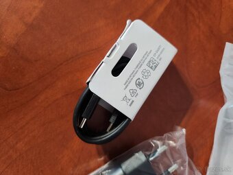 Čierna 25W Nabíjačka Samsung C to C s 1m káblom - 4