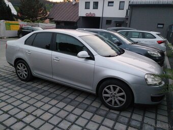 Predám VW jetta 1.9 tdi 77kw 2008 - 4