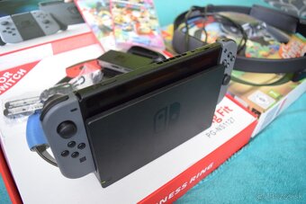 Nintendo Switch + Mario Kart + 2x Ring-Con na cvičenie - 4