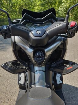 Yamaha XMAX TECH MAX 125 🛵 - 4