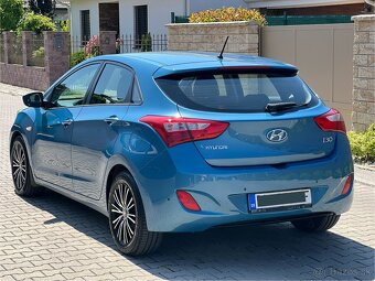 Hyundai i30 1.6i - 4