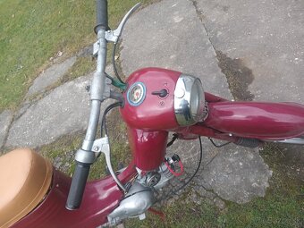 Motocykl Jawa 555 - 4