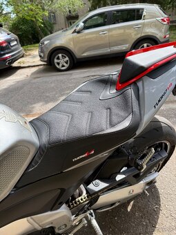 Aprilia tuono v4 2021 - 4
