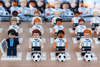 LEGO 71014 sběratelské minifigurky DFB - kompletní sada - 4