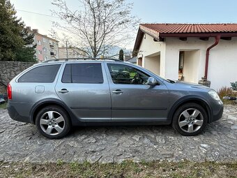 Škoda OCTAVIA combi Scout 2.0 DSG - 4