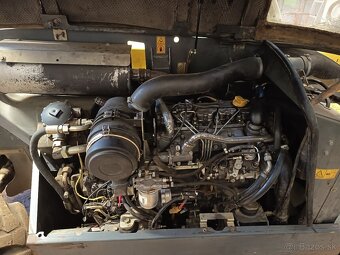 Predám teleskopický nakladač Kramer 2506 - 4