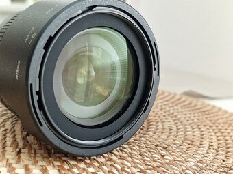 Nikon 18-105mm AF-S f/3.5-5.6G DX ED VR - 4