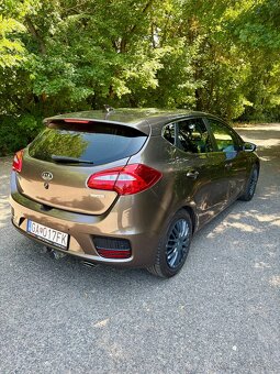 KIA Cee’d 1.4 MPI Gold - 4