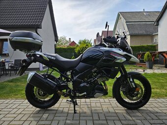 SUZUKI V STROM 1000 XT ČIERNA PERLA DL 1000 V-STROM - 4