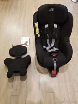 Britax Römer Dualfix M i-Size + vložka pre novorodenca - 4