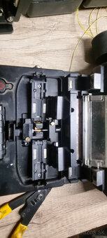 Zváračka na optické vlakna - 4