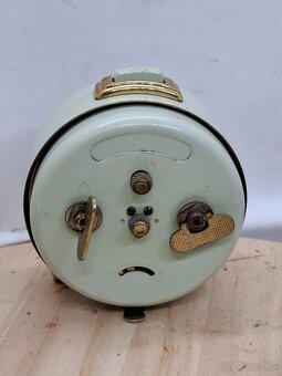 Predám funkčný budík JUNGHANS TRIVOX s predzvánaním čierny c - 4