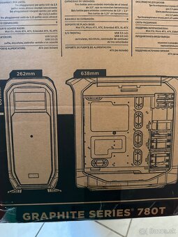 Corsair 780T Graphite Series čierna - 4