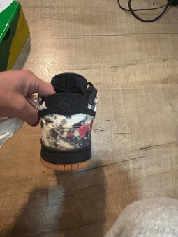 Sb dunk low supreme - 4