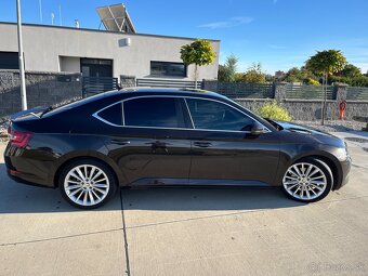 Skoda Superb 2.0 tsi DSG - 4