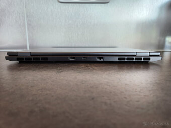 Predám notebook XMG EVO 15 (M24) AMD Ryzen 7 - Win 11 Pro - 4