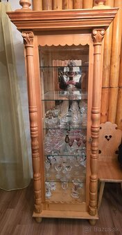 DREVENÝ NÁBYTOK - 4