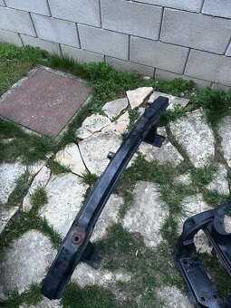 Predaj náhradných dielov na BMW e90 - 4