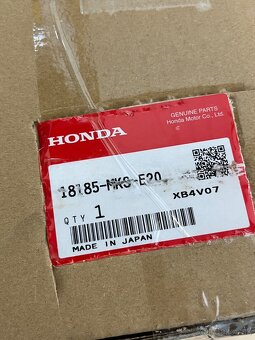 Kryt výfuku CRF1100 - 4