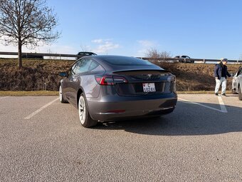 Tesla Model 3 RWD | 2022 | TOP stav - 4