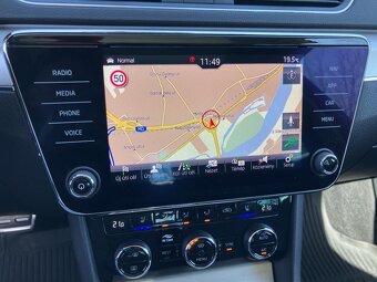 Škoda Superb Combi 2.0 TDI Scout 4x4 DSG - 4