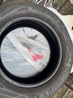 235/55 R18 Contitental pneu - 4