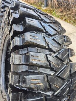 37x12,5 R17 Maxxis - 4