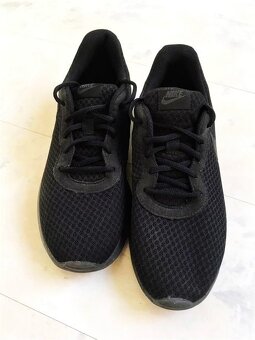 Ľahké tenisky NIKE 42 - 4
