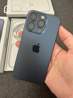 TOP iPhone 15 Pro - 4