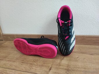 halovky adidas PREDATOR ACCURACY vel. 36 2/3 - 4