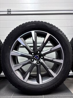 Volvo XC60 R19 orig. Zimne - 4