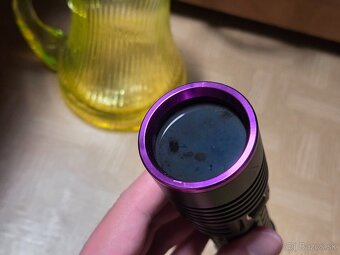 Výkonné UV LED svetlo, baterka - 365nm - 4