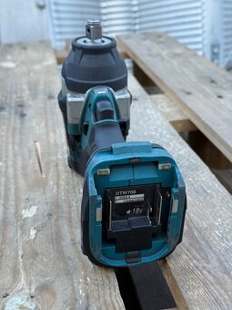 AKU razovy uťahovák Makita - 4