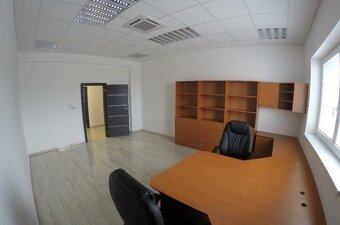 4 kancelárie v modernom objekte pri Nitre - 4