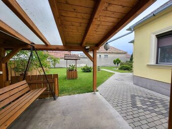 Dunakiliti – Rekonštruovaný dom a garzónka na veľkom pozemku - 4