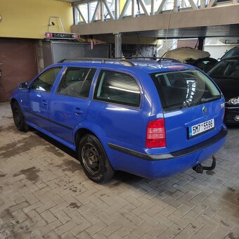 Škoda Octavia combi LPG Tour Modrá - 4